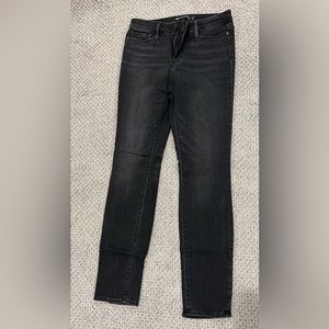 Athleta Skulptek Jeans size 4 NWOT